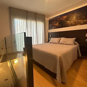 https://precioso-duplex-en-el-centro-de-tarragona.top-hotels-tarragona.com